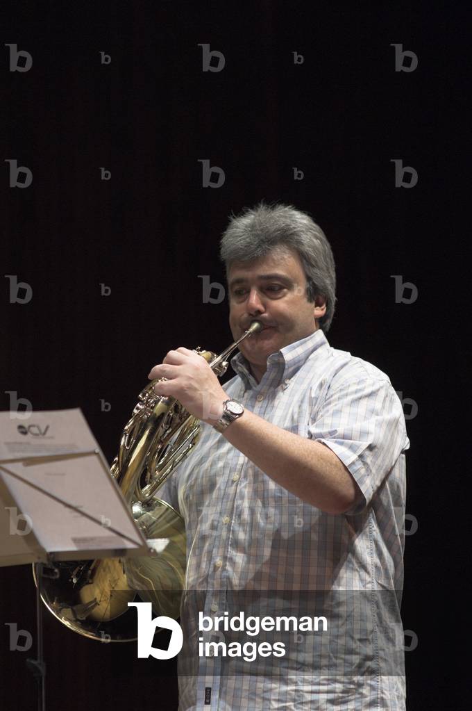 Richard Watkins (horn) - in rehearsal for Philip Cashian 's Horn Trio (1998)