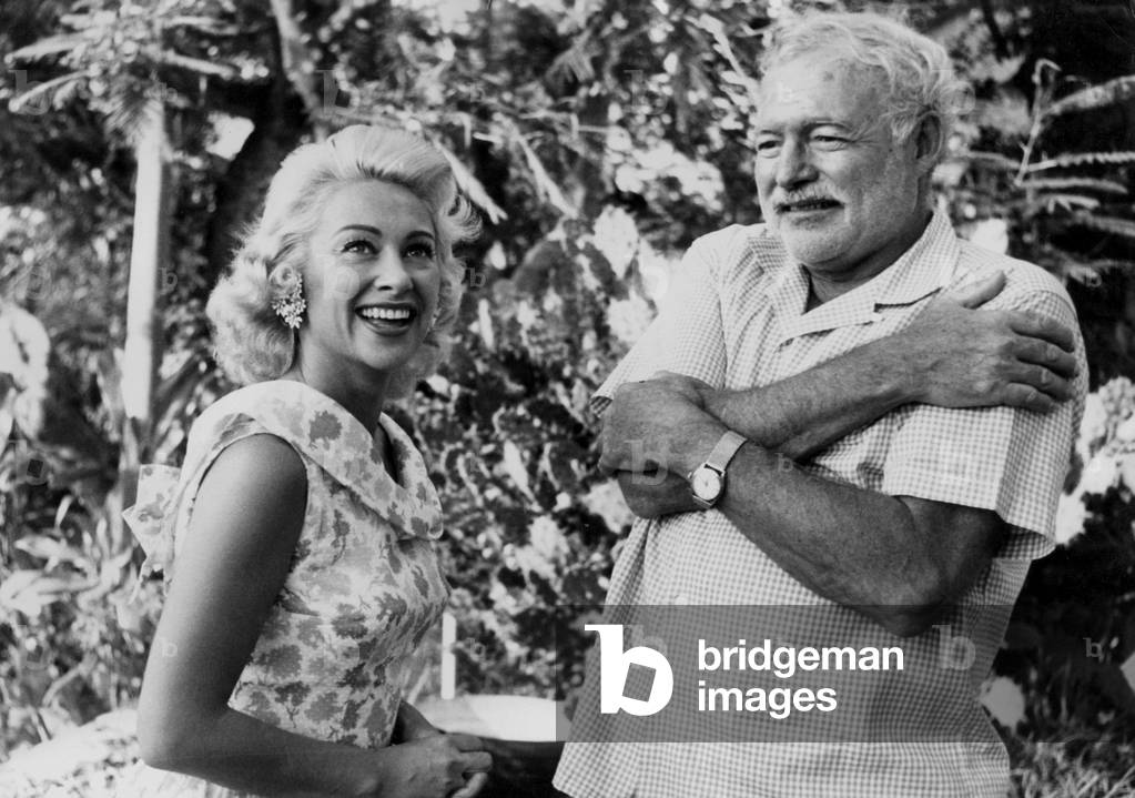 Hemingway receives visit of French actress Martine Carol in Finca Vigia, his house in San Francisco de Paulo,Cuba 1956