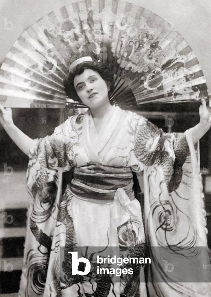 Claire Dux - portrait of the Polish soprano as Yum - Yum in Gilbert and Sullivan 's operetta 'The Mikado - The Town of Titipu' 2 August 1885 - 8 October 1967