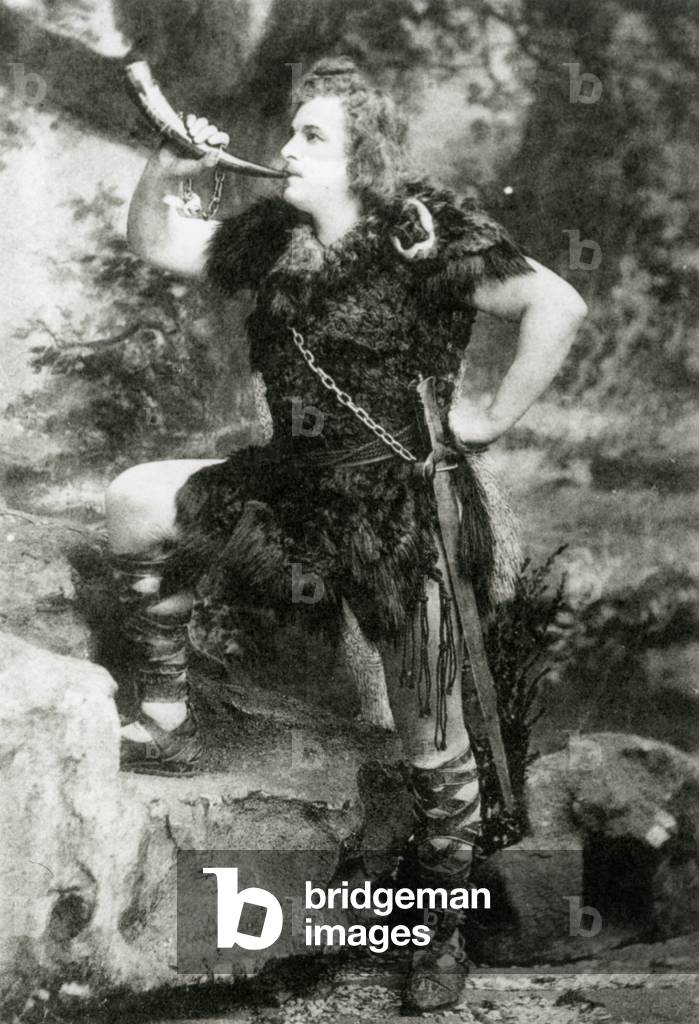 DE RESZKE, Jean as Siegfried 1850-1925