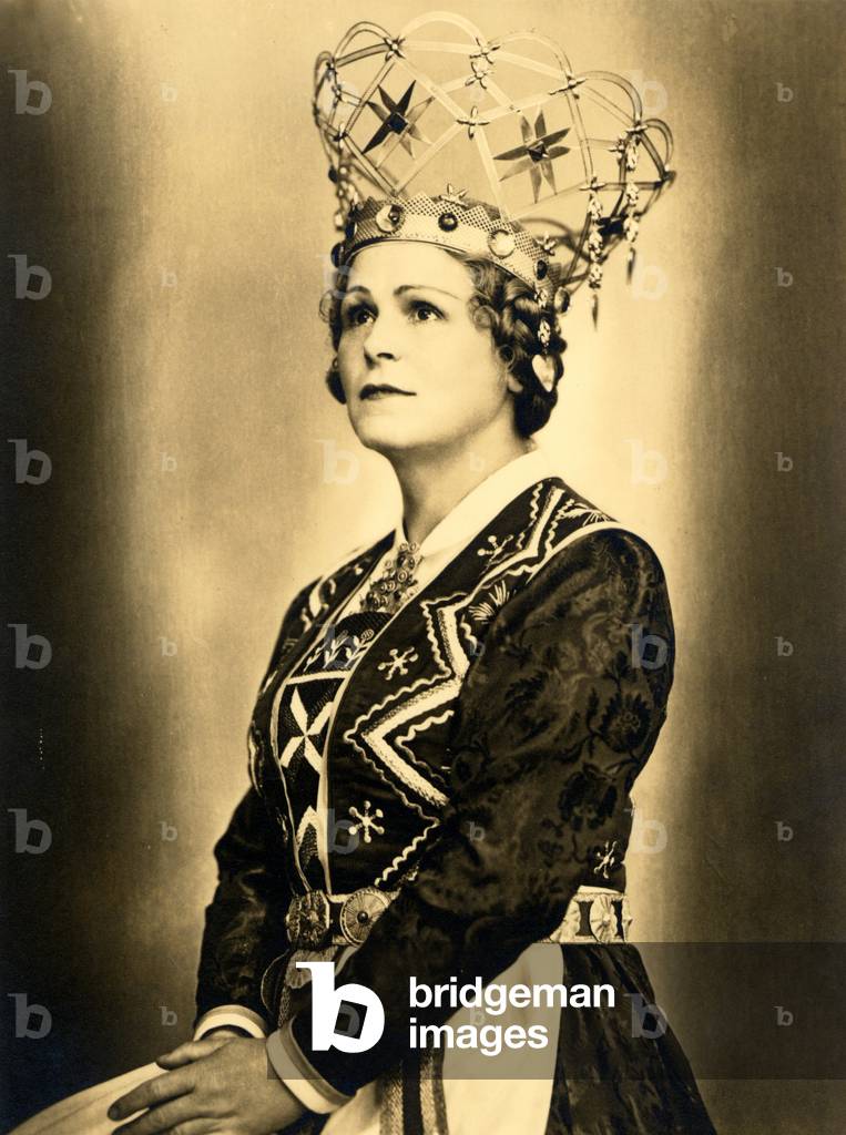 Maria Müller as Senta in Wagner's 'Der fliegende Höllander' (The Flying Dutchman)