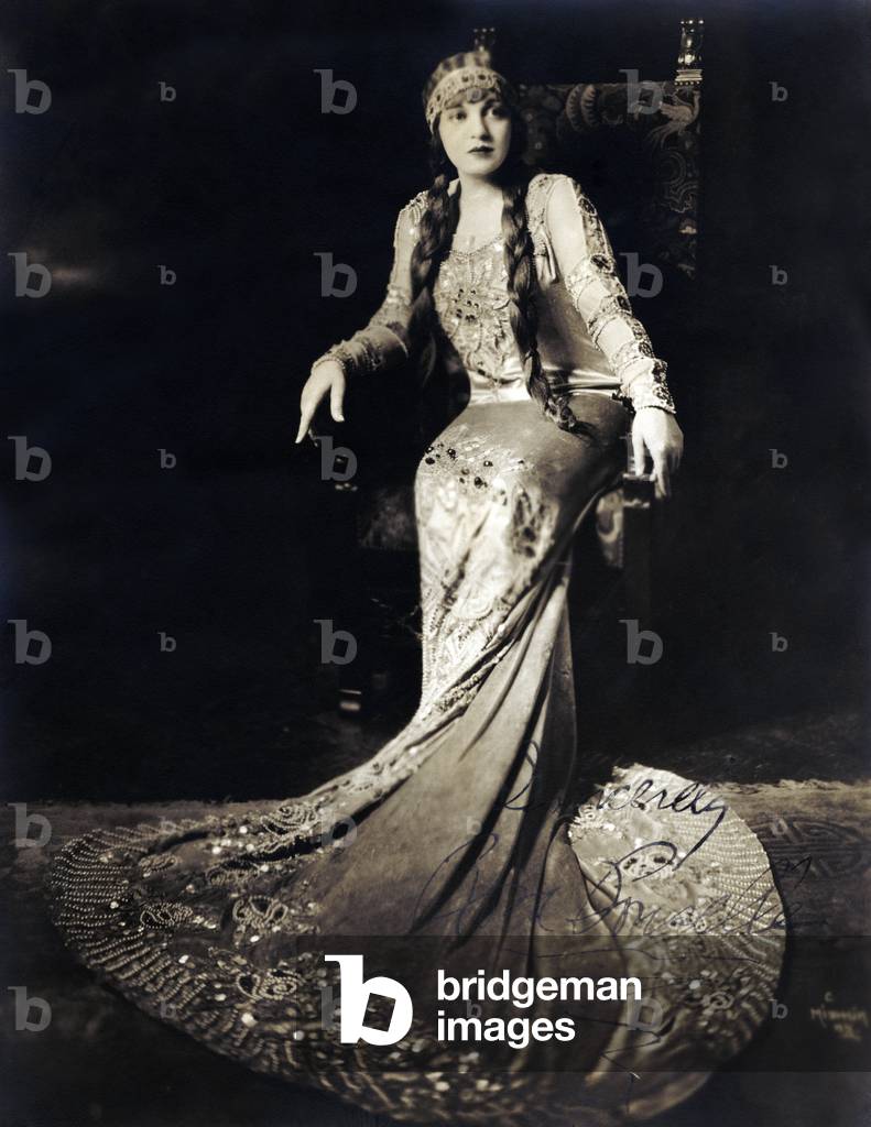 Rosa Ponselle - signed portrait of the American soprano in the title role in the Italian composer  Amilcare Ponchielli 's opera, 'La Gioconda'