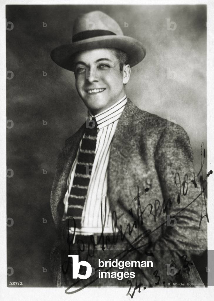 Leo Schützendorf - portrait of the German bass