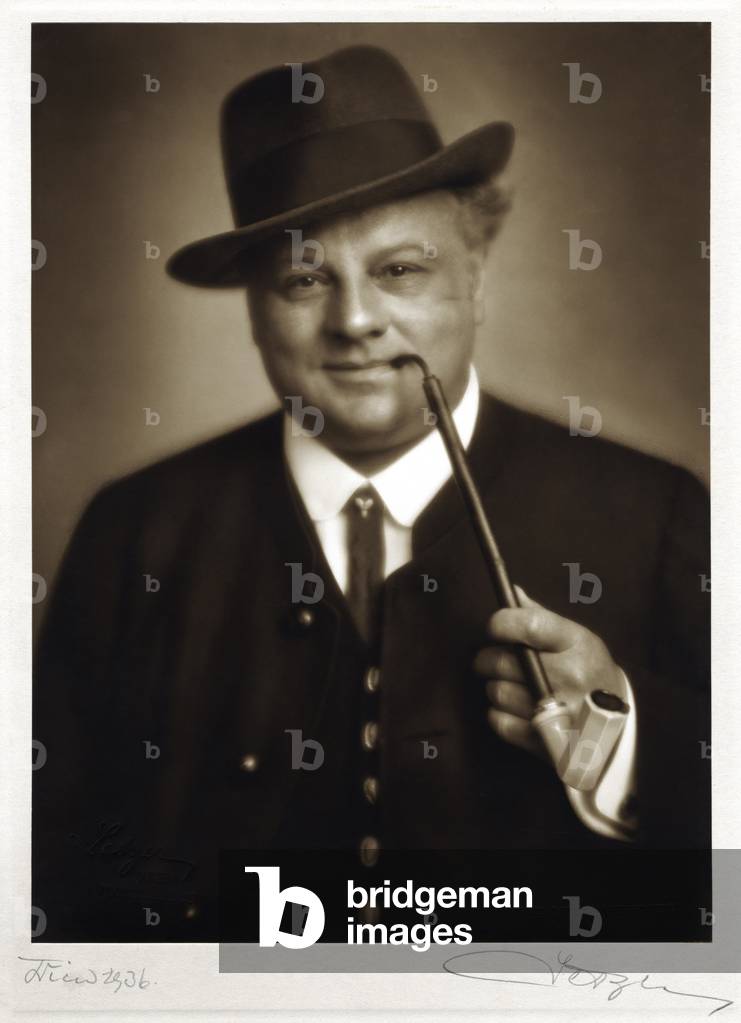 Richard Mayr - portrait of the Austrian bass-baritone, with hat and pipe