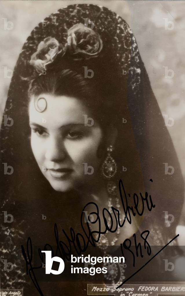 Fedora Barbieri as Carmen in Bizet's opera, 'Carmen', 1948
