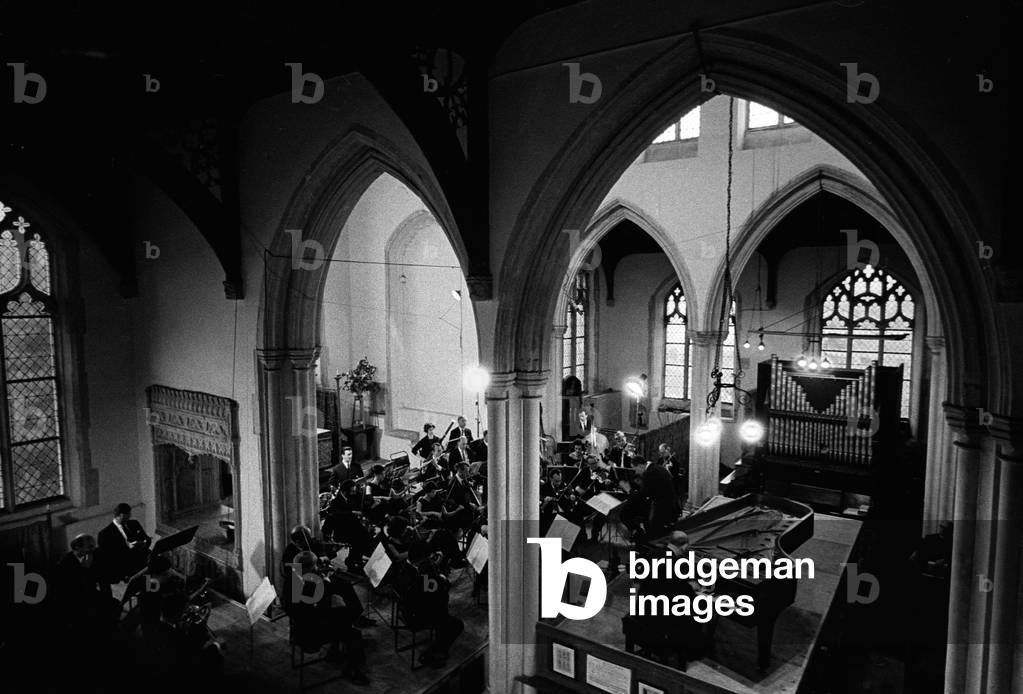 Sviatoslav Richter performs piano concerto with Orchestra conducted by Benjamin Britten, Aldeburgh Festival, 1965.  (photo)