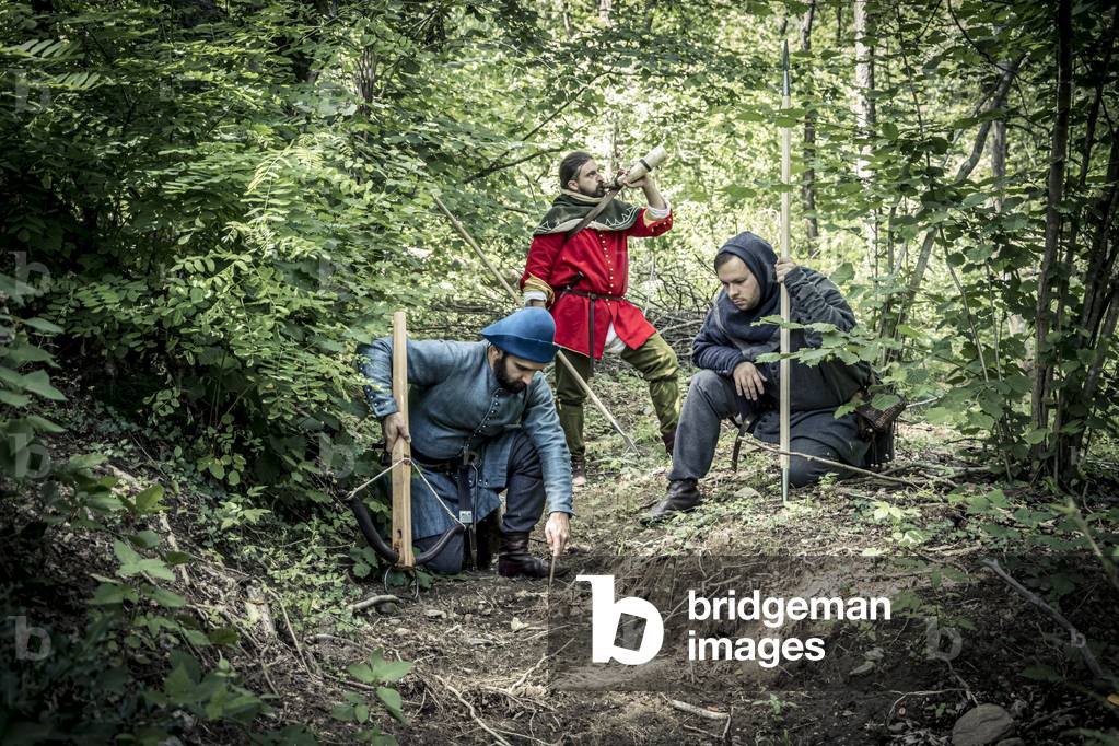 Boar hunting trip: found a track you sound the horn to alert other hunters, Daily life early 15th century, Northern Italy, Piedmont, Italy (photo)