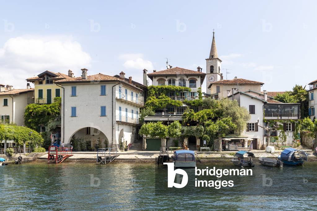 Fisherman Island, Borromean Islands, Piedmont, Italy (photo)