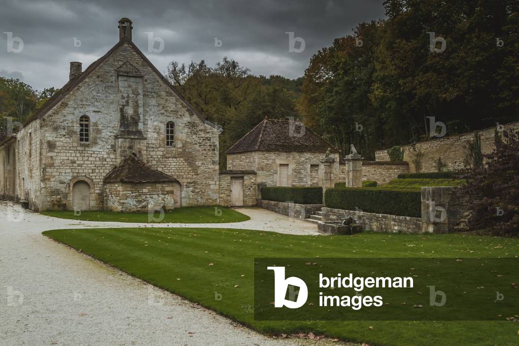 Park, Fontenay Abbey, Burgundy, France (photo)