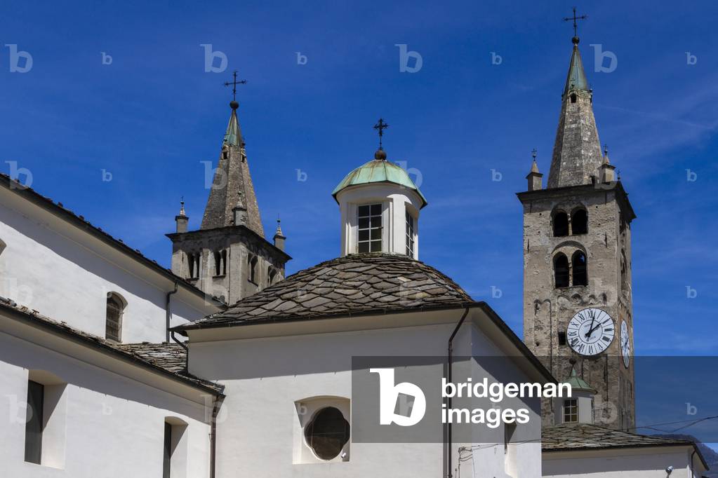 Santa Maria Assunta Cathedral, Romanesque Bell Tower, Aosta, Valle D'Aosta, Italy (photo)