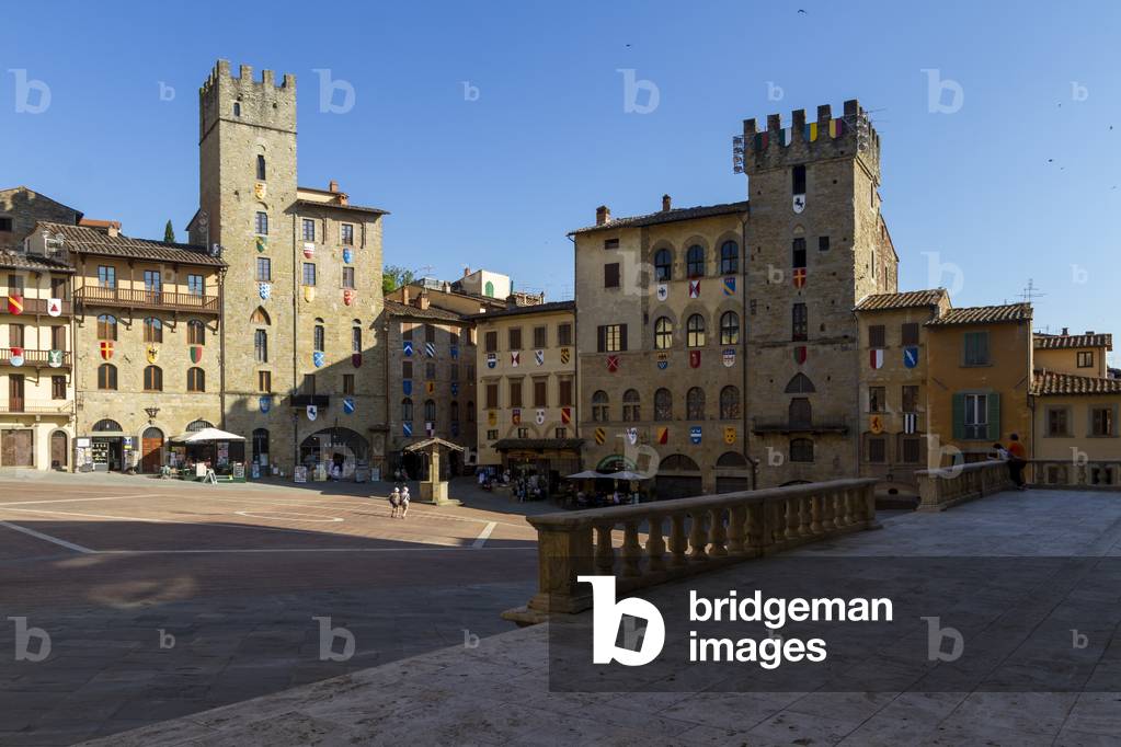 Piazza Grande, Arezzo, Tuscany, Italy (photo)