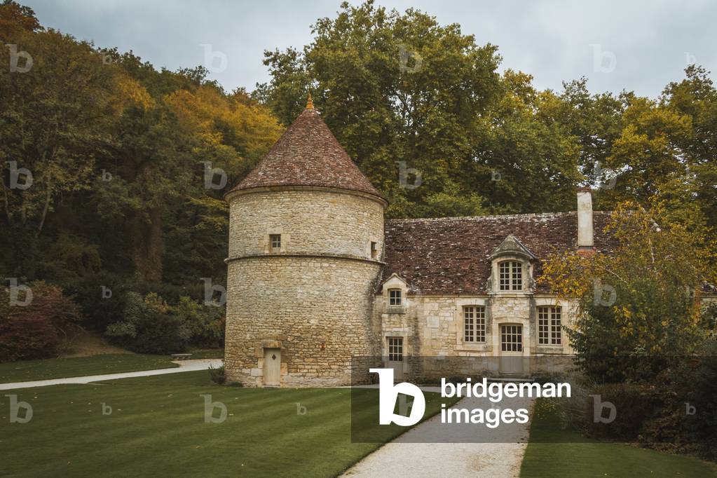 Park and Pigeon House, Fontenay Abbey, Burgundy, France (photo)