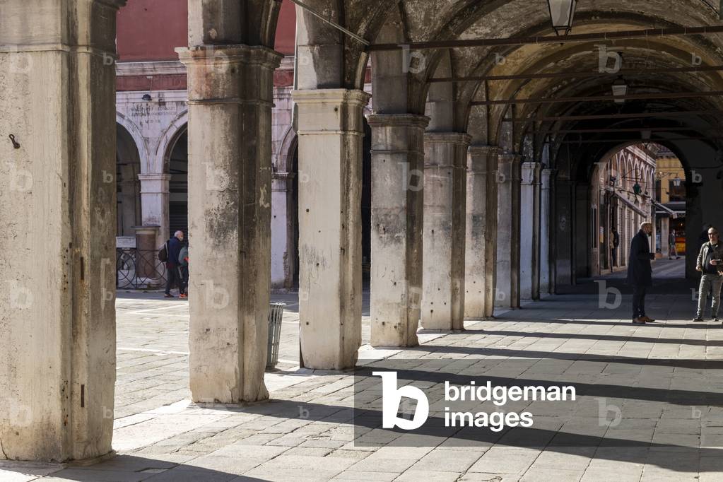 Campo San Giacomo di Rialto, Venice, Italy (photo)