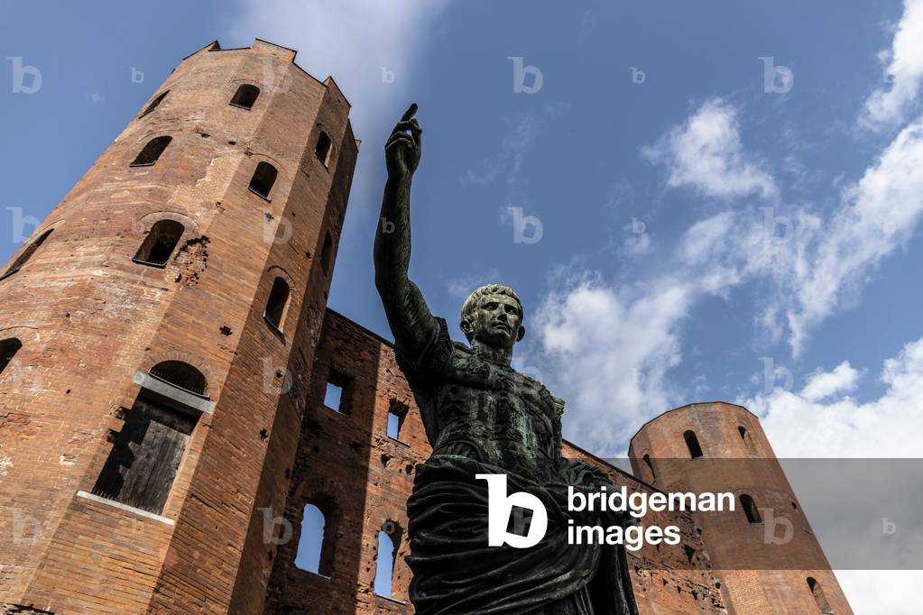 Porta Palatina and bronze statue of Caesar Augustus, Turin, Piedmont, Italy, 2020 (photo)