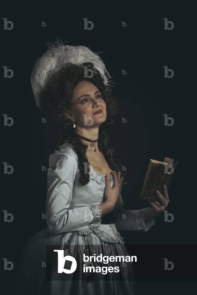 Living History Portraits: Portrait of French Noblewoman of 1770, with book (photo)