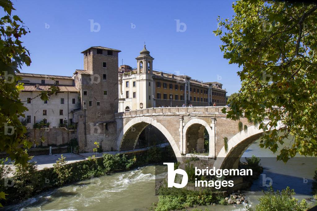 Tiberina Island, Rome, Italy (photo)