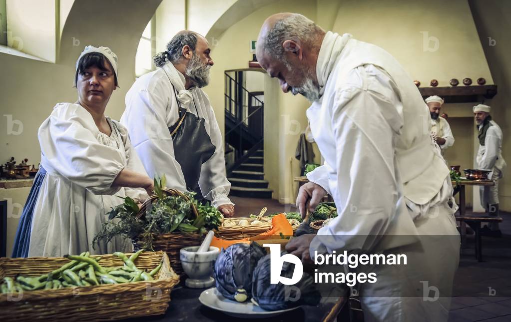At the court of Napoleon: in the kitchens we prepare dishes for dinner, Niichelino, Piedmont, Italy (photo)