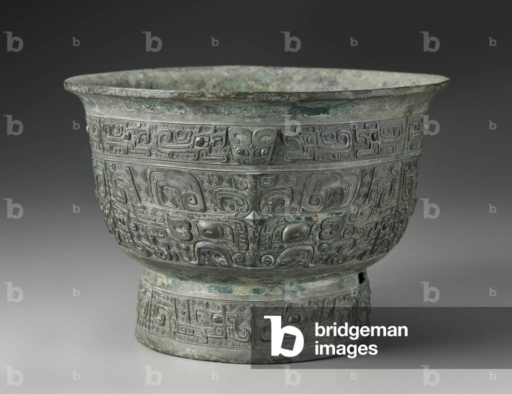 Cermonial food vessel (yu), Anyang period, 13th - 12th century BC (bronze)