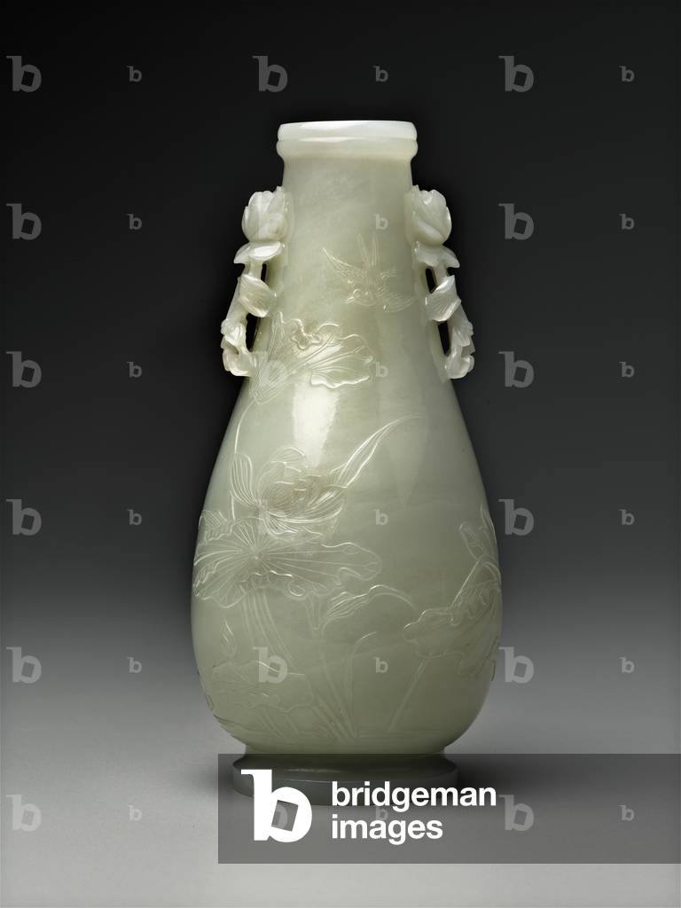 Bottle with lotus and swallow design, 18th century (white jade)