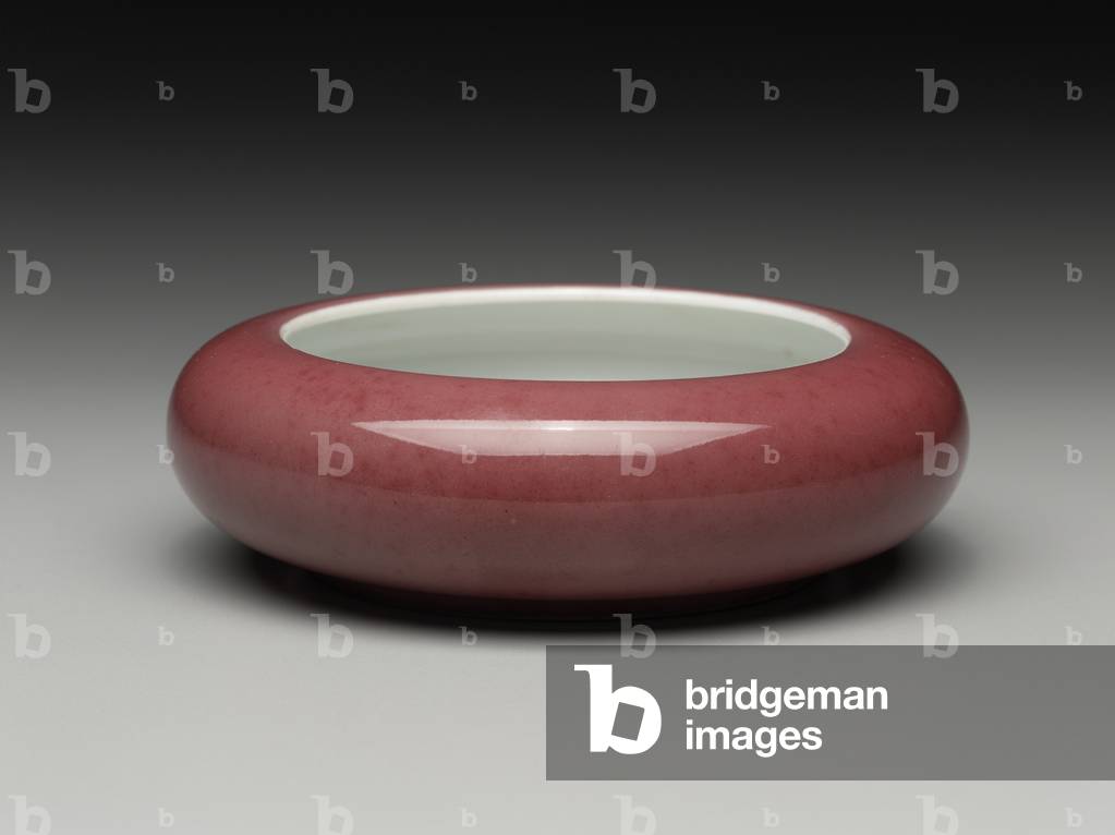 Brushwasher with ivory stand and cover (porcelain)