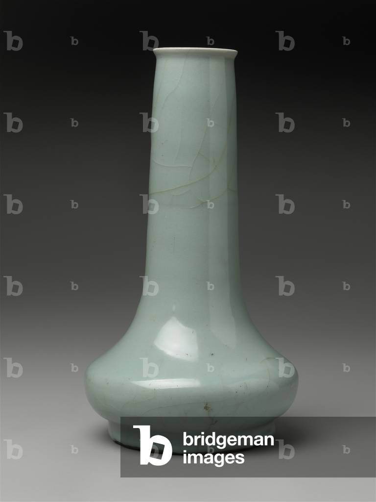 Flower vase, 12th - 13th century (glazed stoneware)