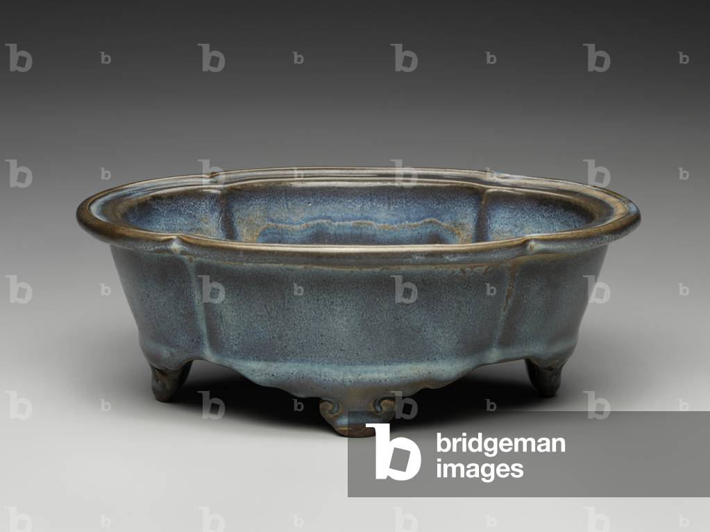Flower basin of begonia form with robin's egg blue glaze and traces of copper red glaze (stoneware)