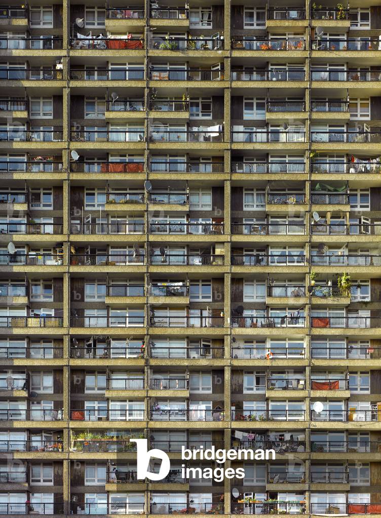 Trellick Tower, London, UK (photo)
