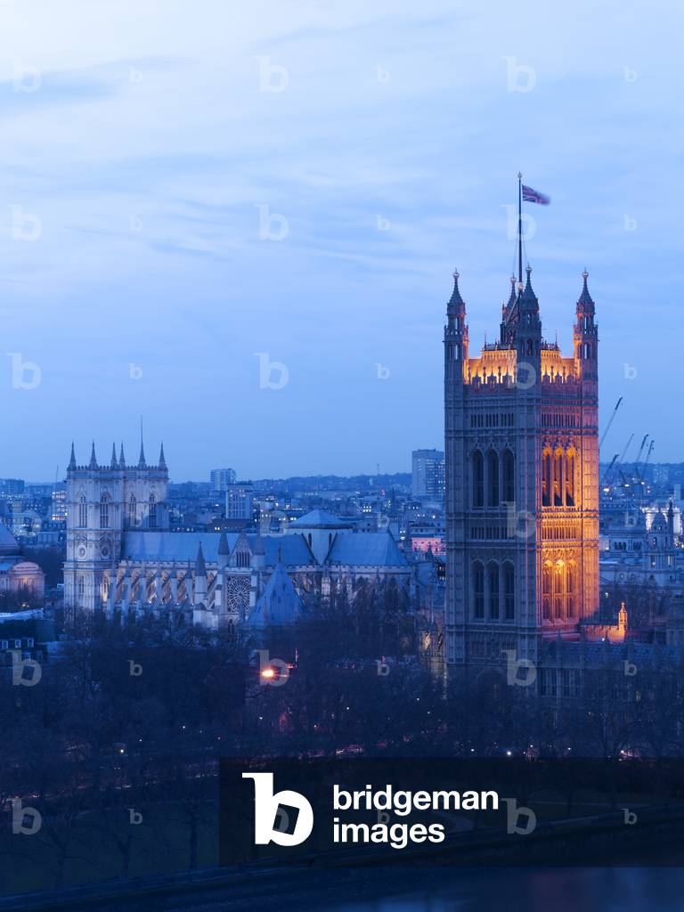 Victoria Tower at dusk (photo)