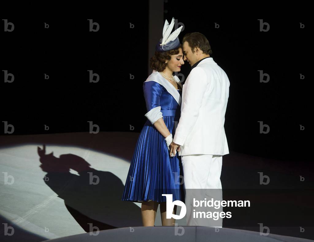 Ezgi Kutlu as Isabella the Italina Girl  and Luciano Botelho as Lindoro performing in L'Italiana in Algeri at Garsington Opera