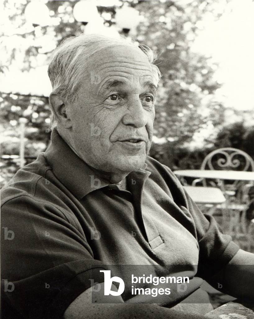 Pierre Boulez at restaurant, 1998 (photo)