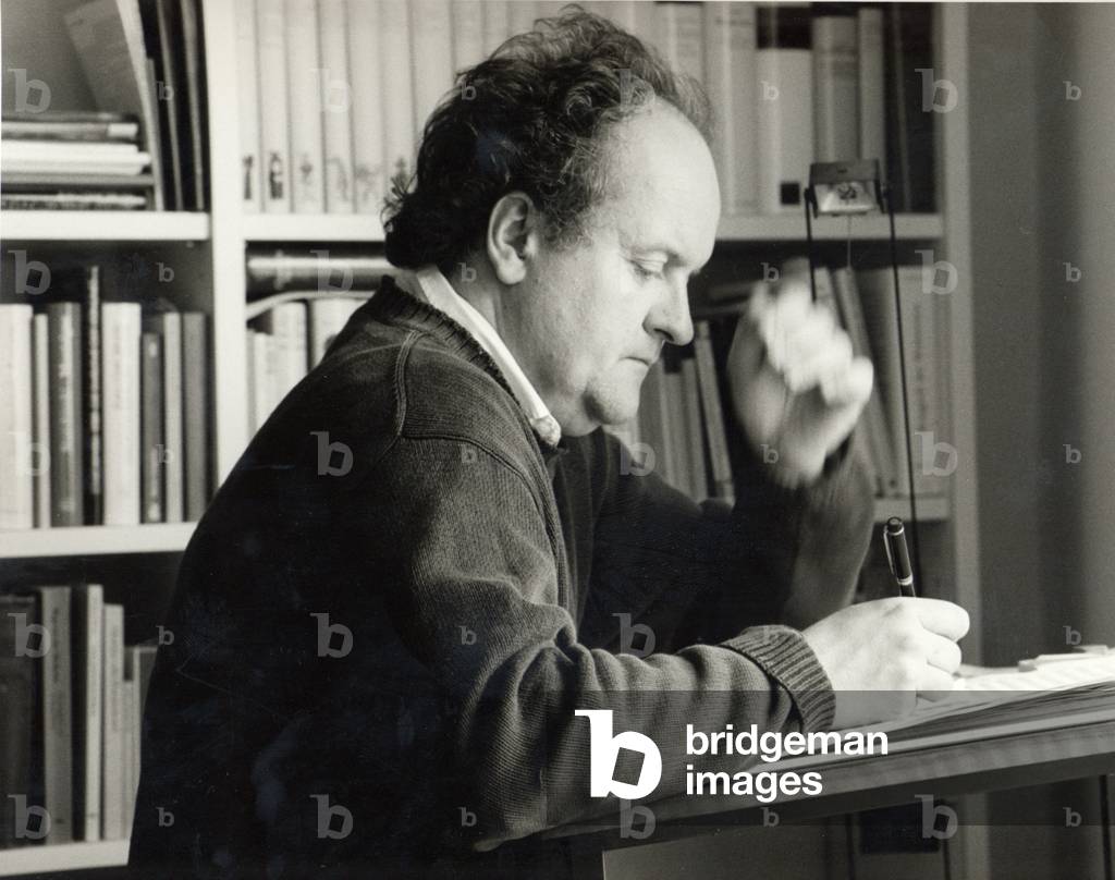 Wolfgang Rihm composing a, 1997 (photo)