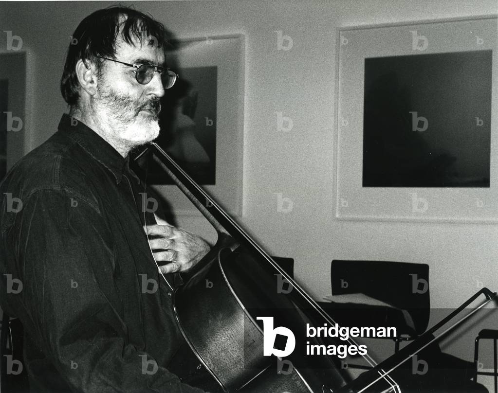 Helmut Lachenmann with 'cello, 1997 (photo)