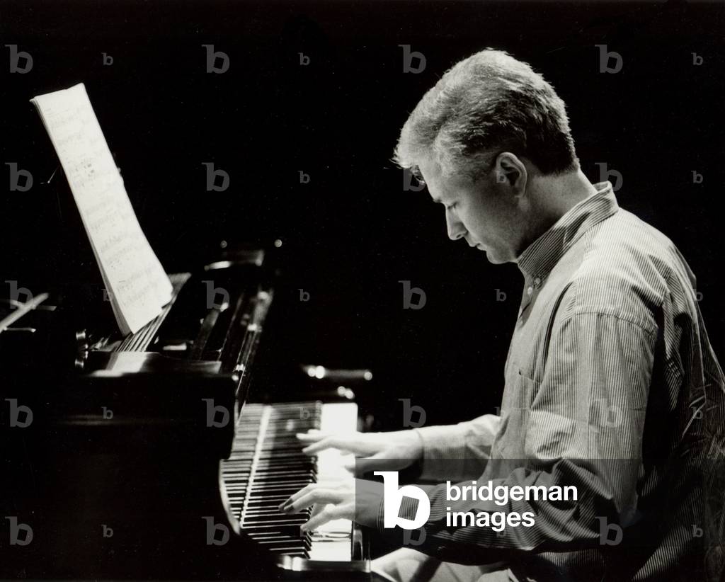 George Benjamin playing the piano, 1998 (photo)