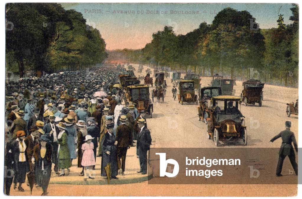 Geography. France. Paris. The avenue of the Bois de Boulogne. Postcard, France, 1926. (postcard)