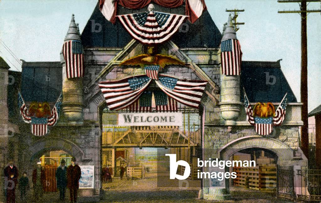 Entry of the Union Stock Yars, Chicago, c.1900 (postcard)