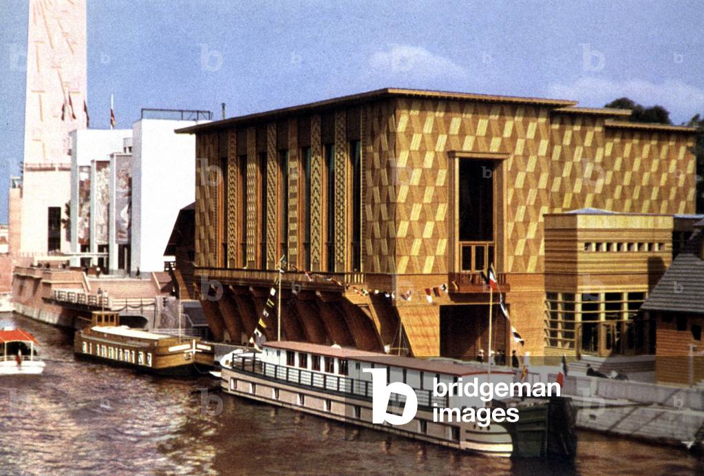 The wood pavilion, 1937 (photo)