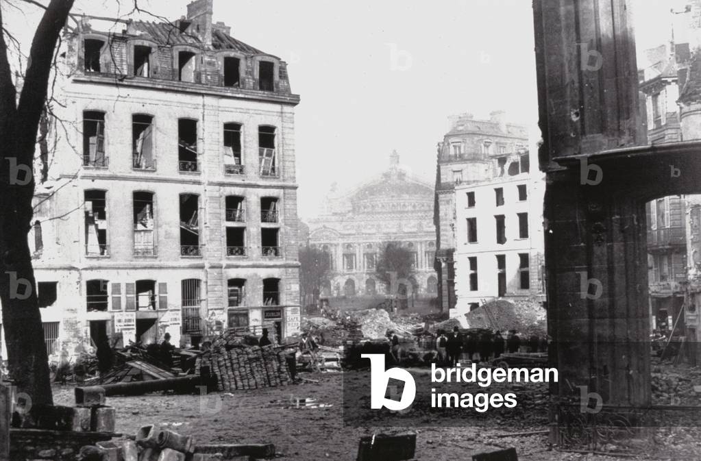 Rebuilding of Paris, 1870 (b/w photo) (b/w photo)