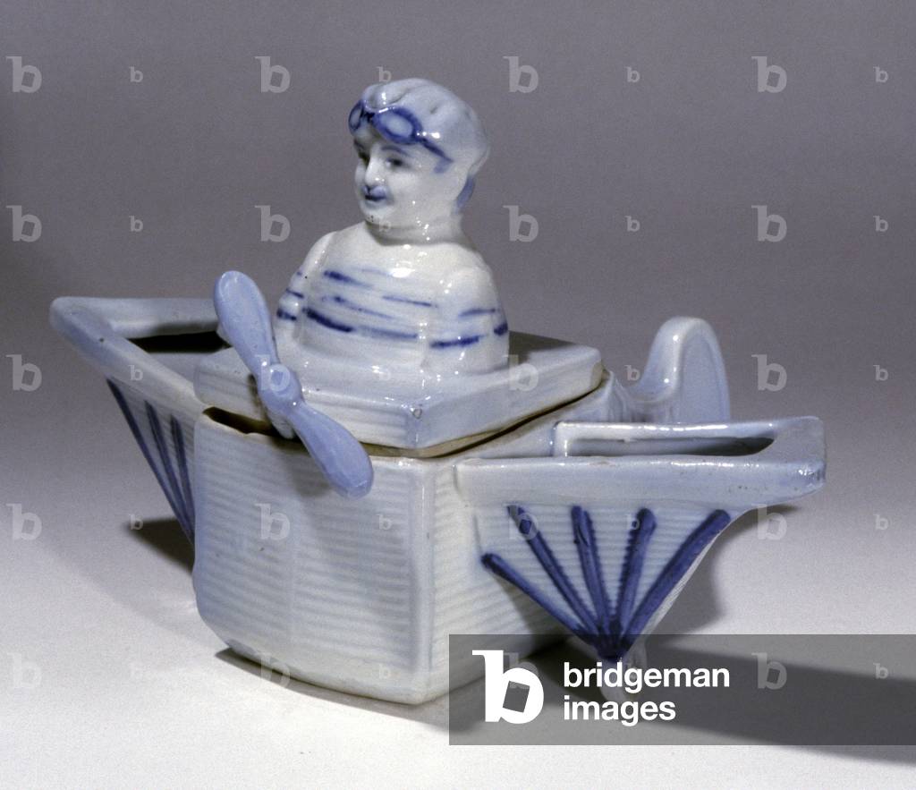 An aviator : porcelein plane ashtray, c. 1930