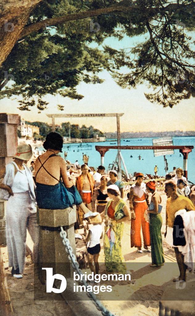 the beach of Juan-les-Pins on the Riviera, France, postcard, c. 1920