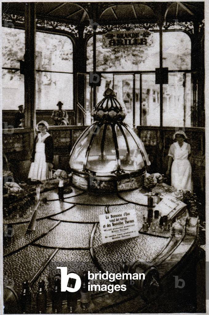 Geography. France. The Grande Grille spring in Vichy. Photo, France, c.1920.