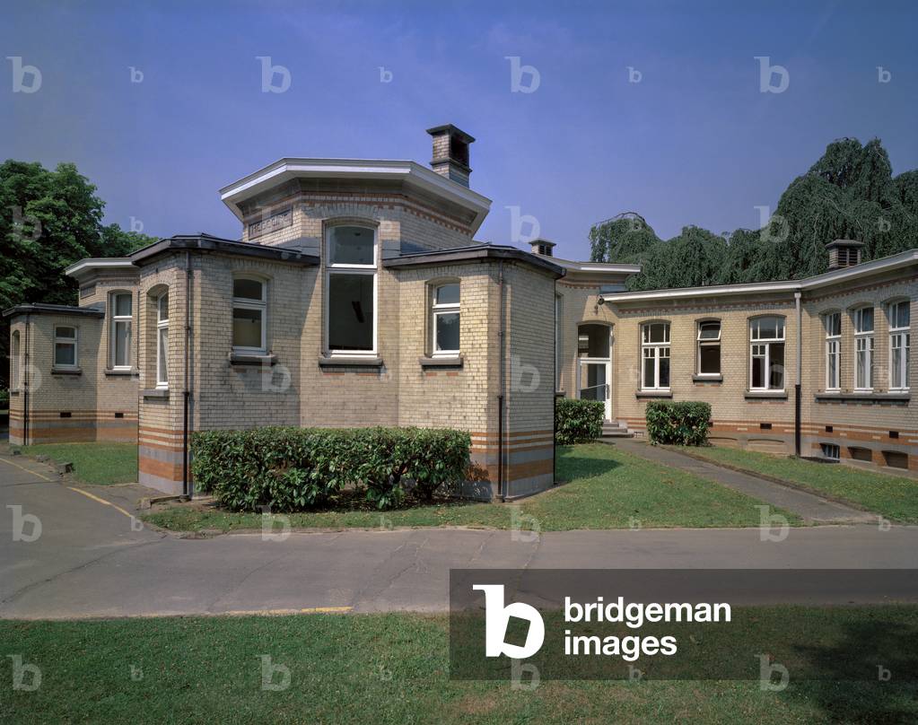 Tyrpical pavilion, Brugmann Hospital, Place Van Gehuchten, Brussels, 1906-23 (photo)