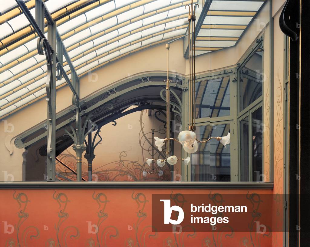 Winter Garden ground floor mirror and reflections, Hotel Tassel, 6 Rue Paul-Emile Janson Brussels, 1893-97 (photo)
