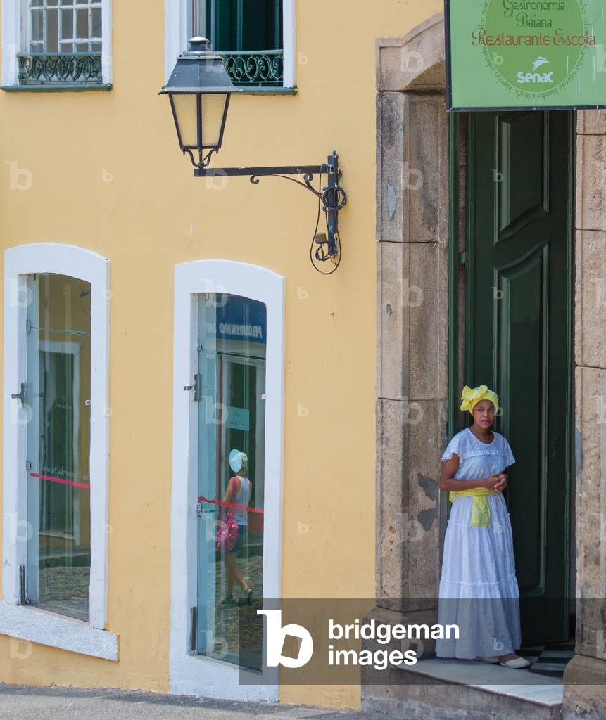 Traditionally dressed Baianas (Bahian woman), Cidade Alte, Historic Centre, Salvador de Bahia, Brazil, March 2018 (photo)