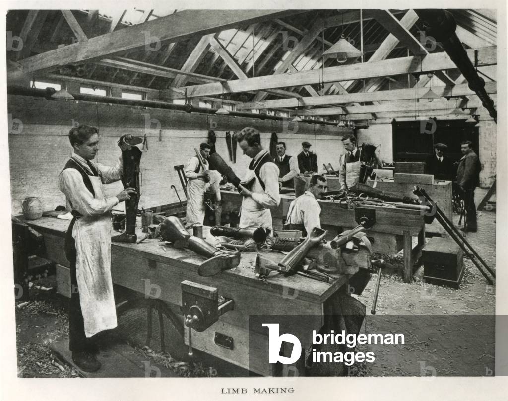 The Princess Louise Scottish Hospital for Limbless Sailors & Soldiers at Erskine House, 1917 (photogravure)