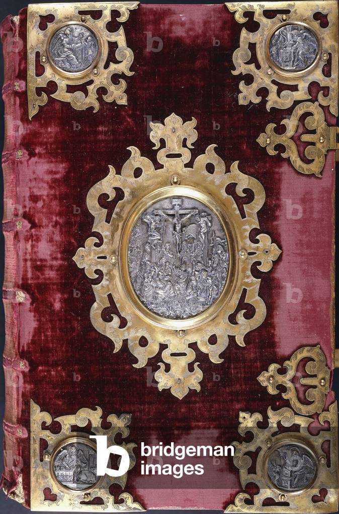 Upper cover of a German bible, with engraved silver plaques depicting the crucifixion and the four evangelists, 1570 (crimson velvet, copper-gilt engraved centerpiece, silver-gilt re)