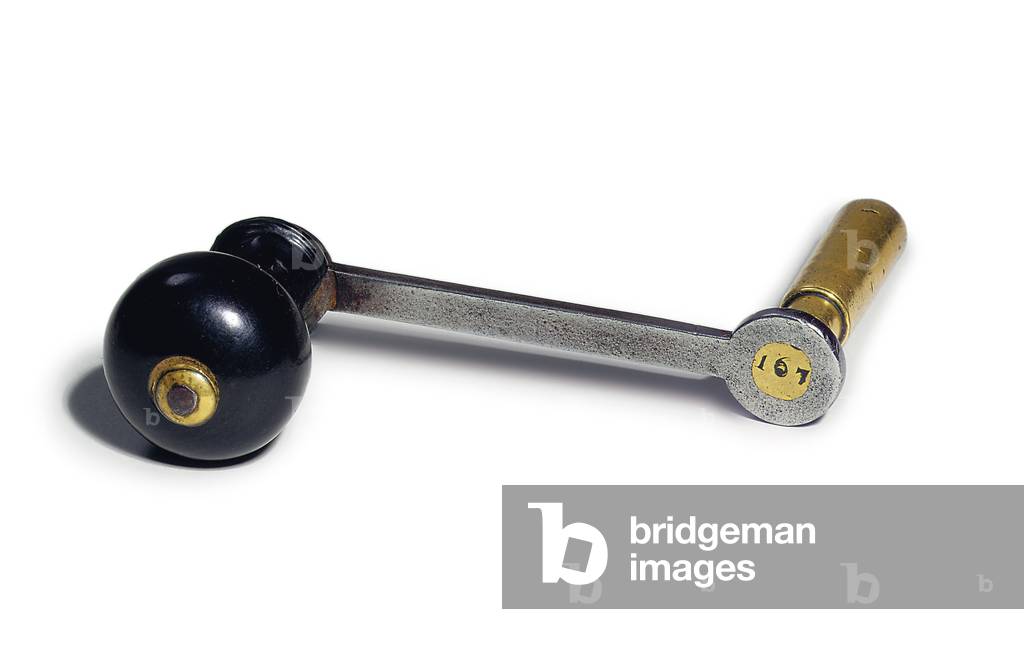Key from a William and Mary striking table clock with pull quarter repeat, no. 167, c.1690 (wood & metal) (see also 867495-6)