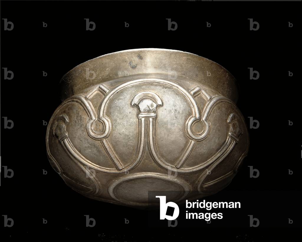 Pre-Achaemenid bowl, c.6th centuery BC (silver)
