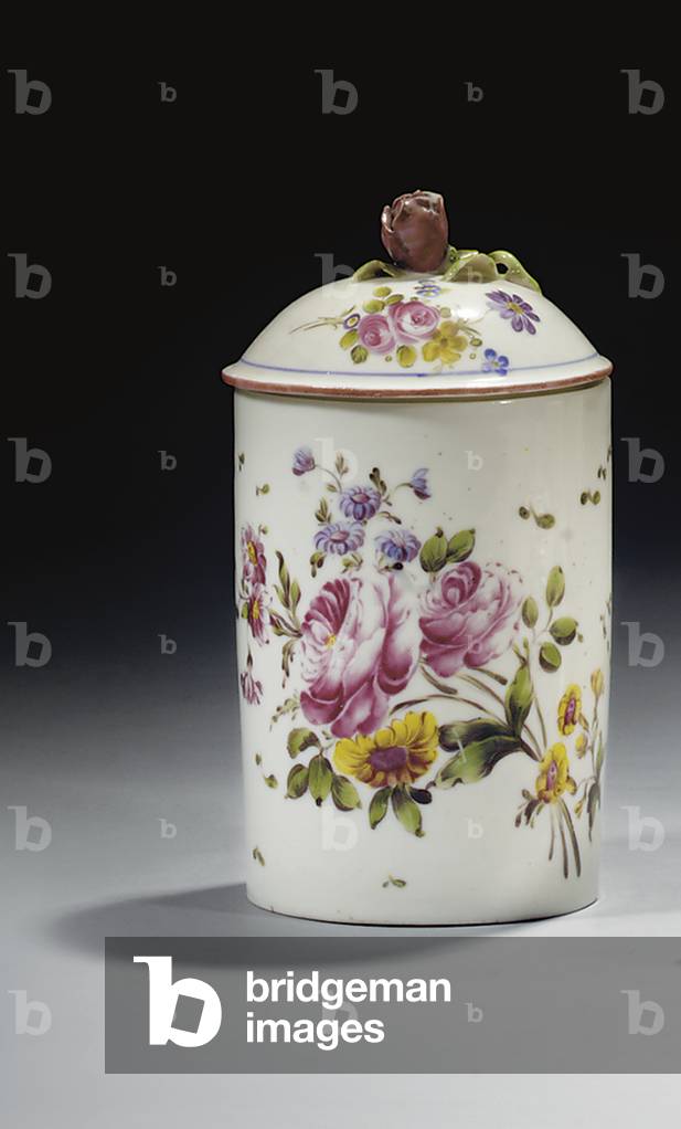 Mennecy pommade pot and cover, c.1750-70 (soft-paste porcelain)
