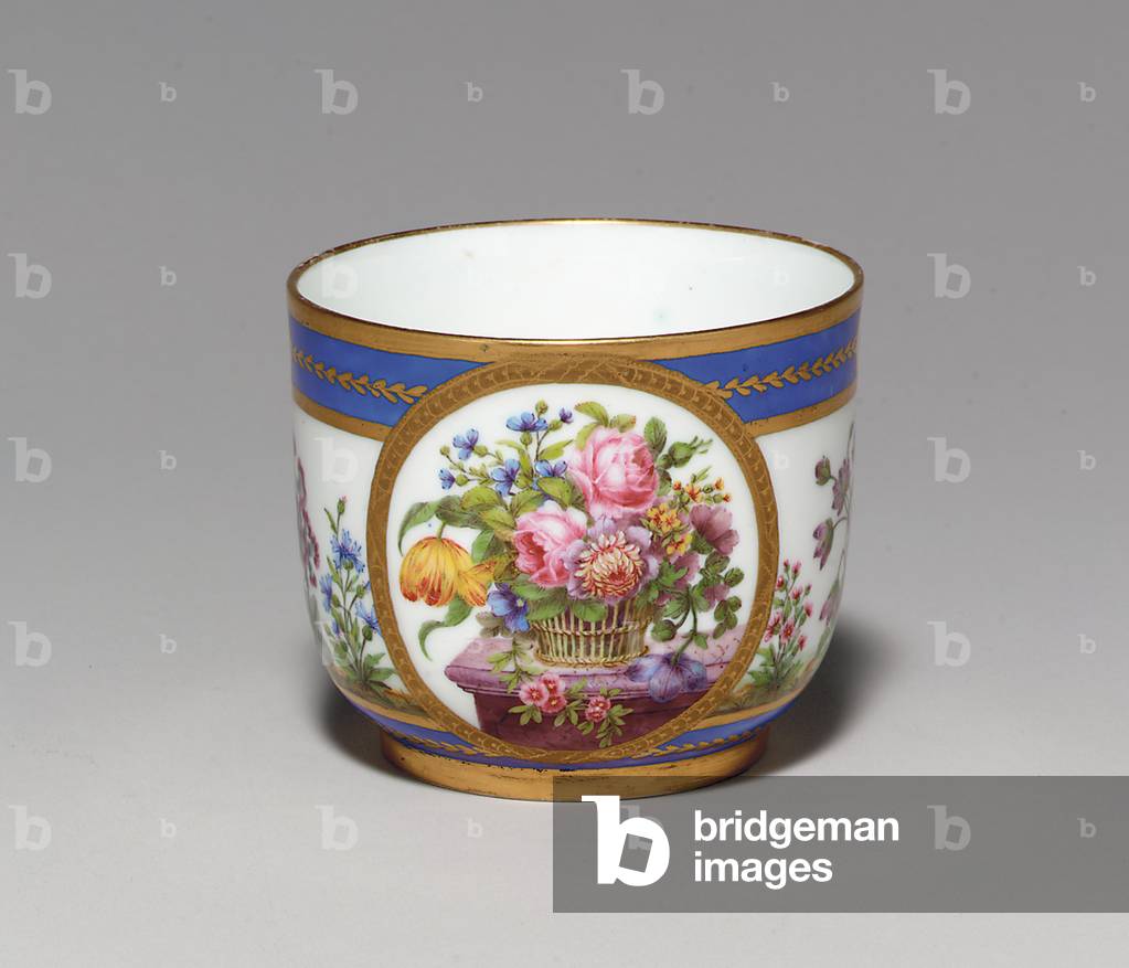 Sevres Beau Bleu sugar bowl, painter's mark for Nicquet, gilder's mark for Vande, 1789 (ceramic)