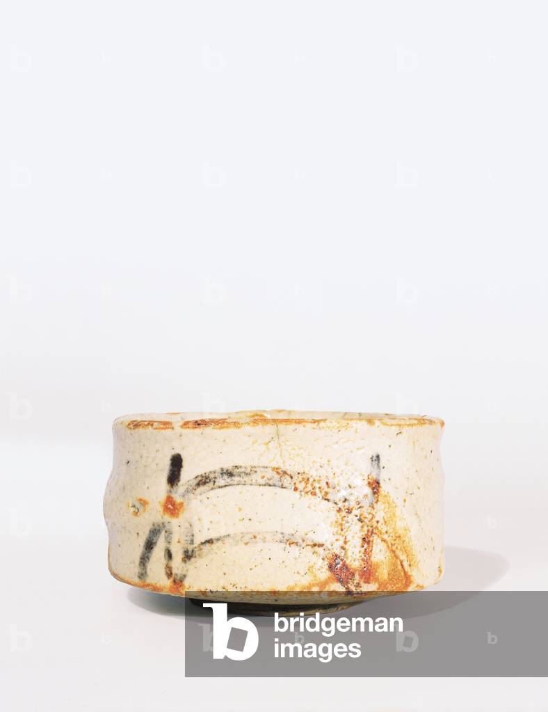 Shino Chawan tea bowl with a low footring, Momoyama Period (glazed stoneware)